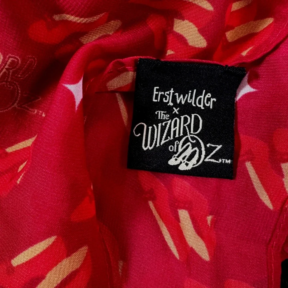 Erstwilder Wizard of‎ Oz Ruby Slippers Red Oblong Scarf